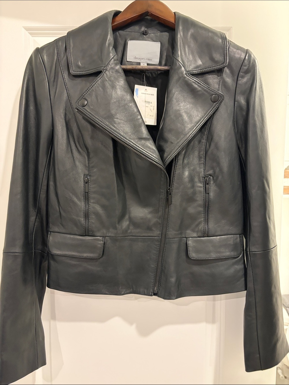 Classiques Entier Black Leather Jacket with Zipper Pockets and Sleeves